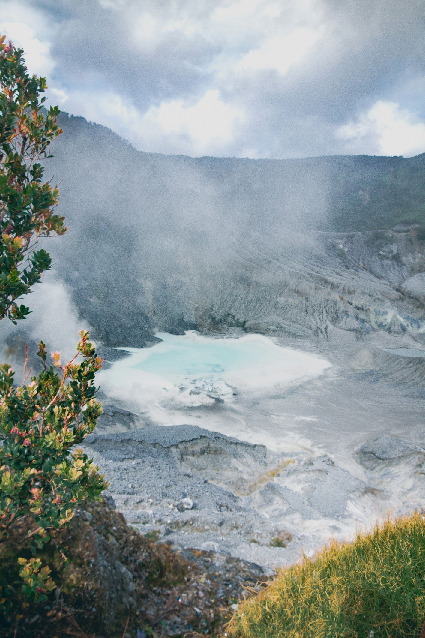 Photo by <a href="https://unsplash.com/@hiereksha?utm_source=unsplash&utm_medium=referral&utm_content=creditCopyText">Fairuz Naufal Zaki</a> on <a href="https://unsplash.com/photos/a-large-body-of-water-surrounded-by-a-forest-nHFgSMbFavk?utm_source=unsplash&utm_medium=referral&utm_content=creditCopyText">Unsplash</a>
      